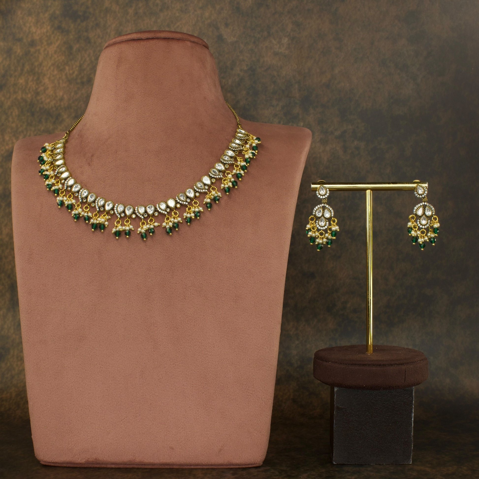 Elegant Splendor: Victorian Polki Short Necklace Set with high quality Victorian finish