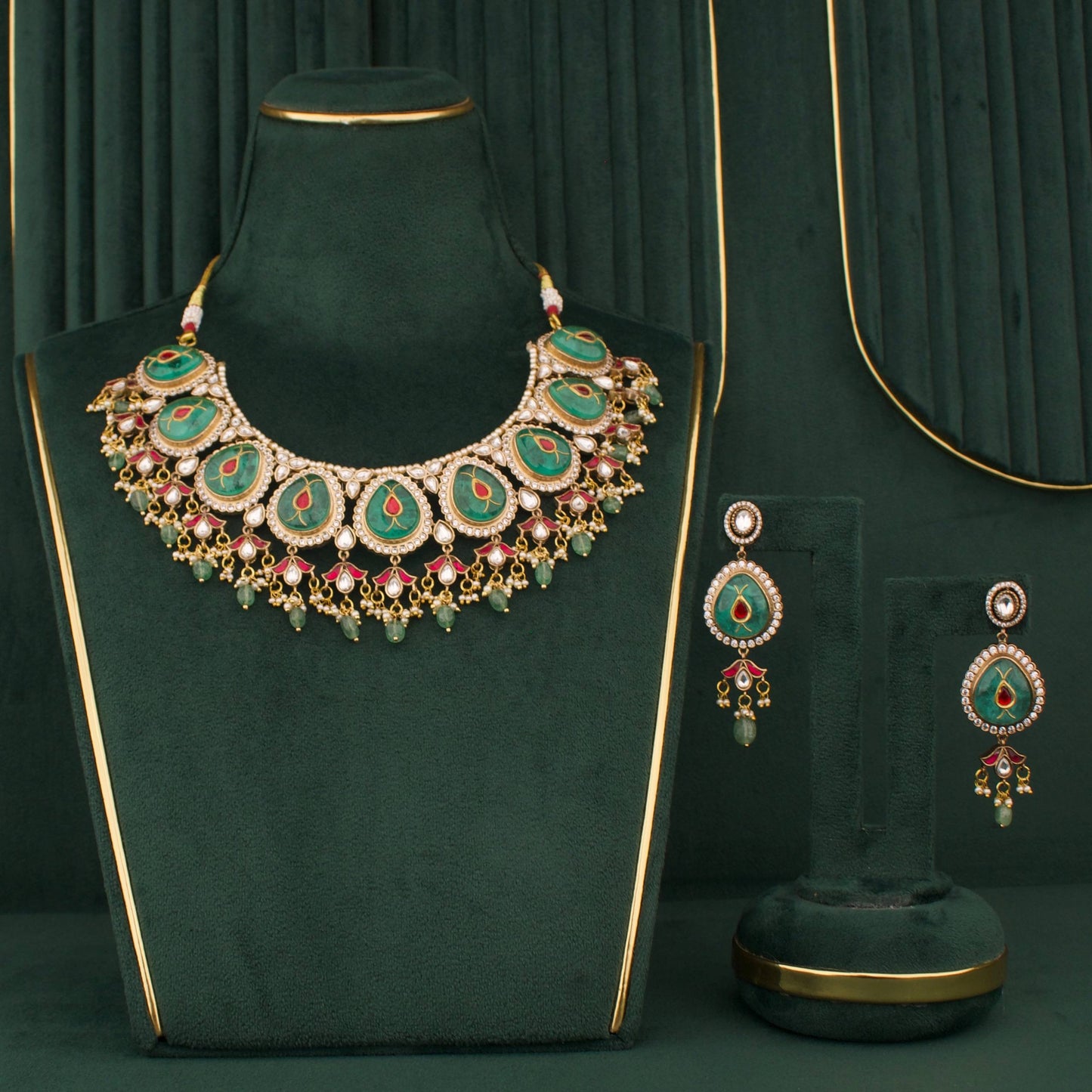Grand Fusion Kundan & Polki Victorian Necklace with Matching Earrings