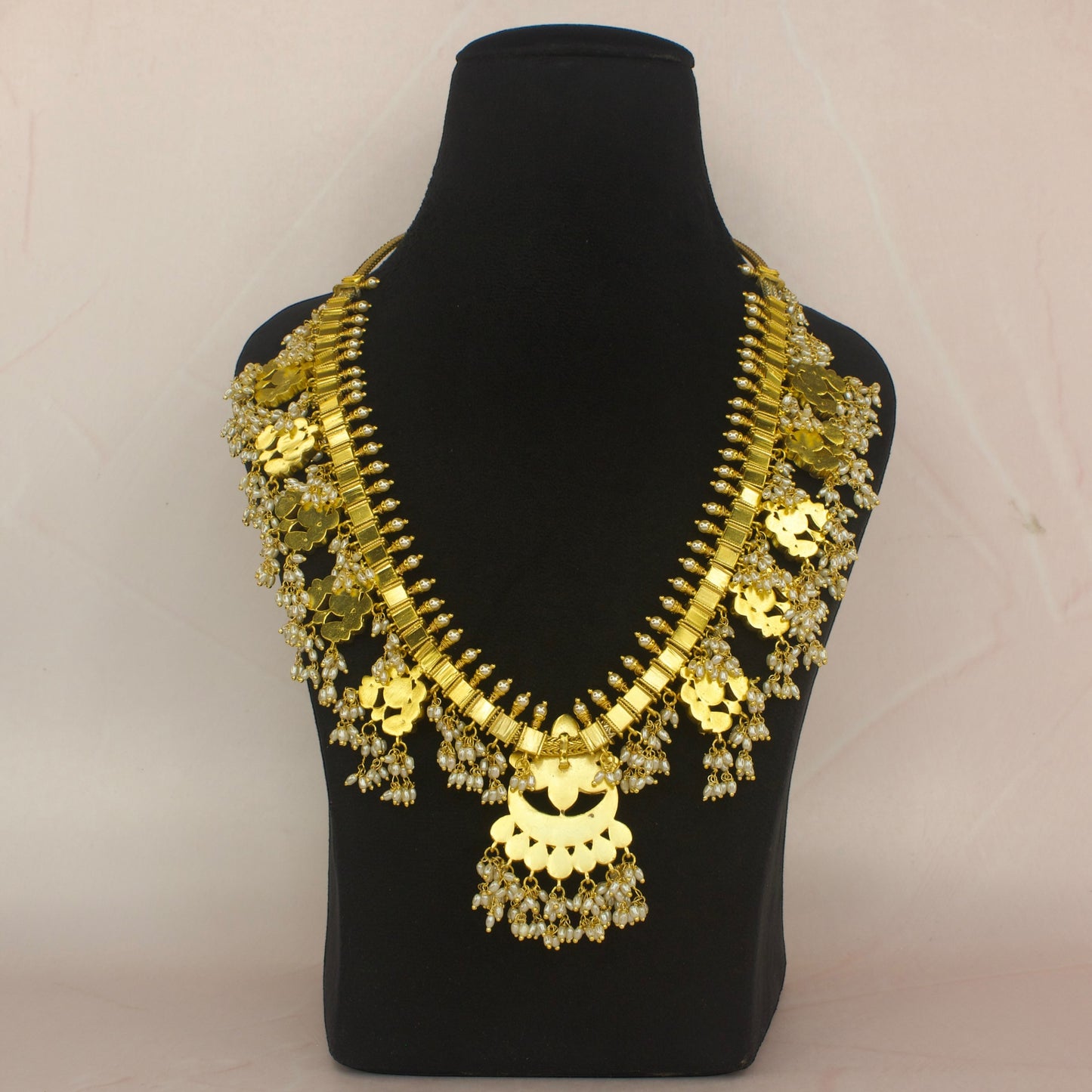 Chandbali Locket jadau kundan ricepearl Guttapusalu Necklace with 22k gold plating