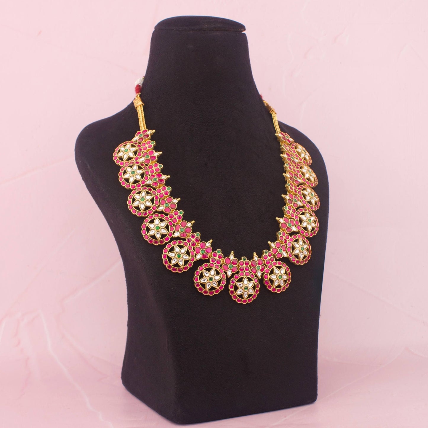 Close-Up Detail View of Traditional Jadau Kundan Bottu Mala Necklace With Ruby Stones | Dulhan Jewels