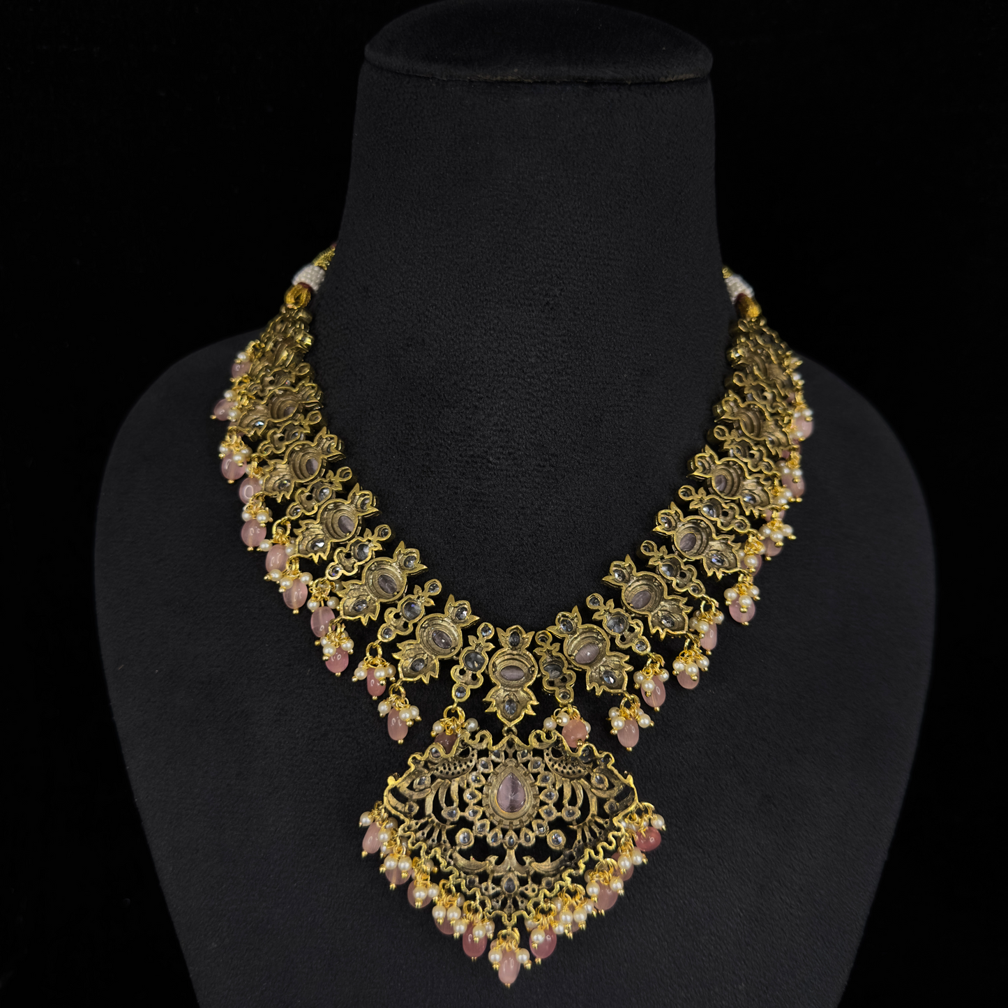 Traditional Victorian Necklace Set with screw-back earrings