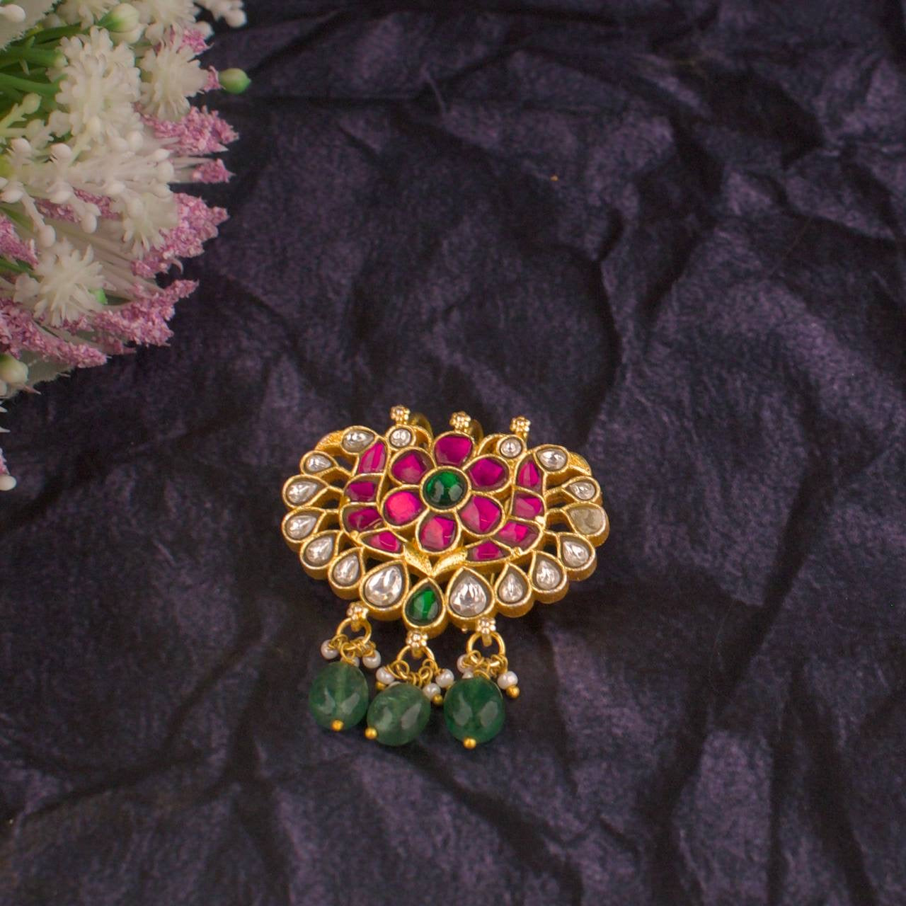 Mini Jadau Kundan Hair Pin With Green Beads Hangings