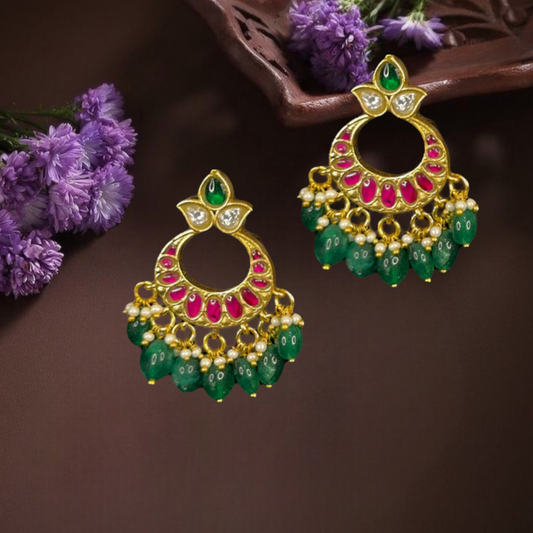 Jadua Kundan Small Sized Chanbdali Earrings