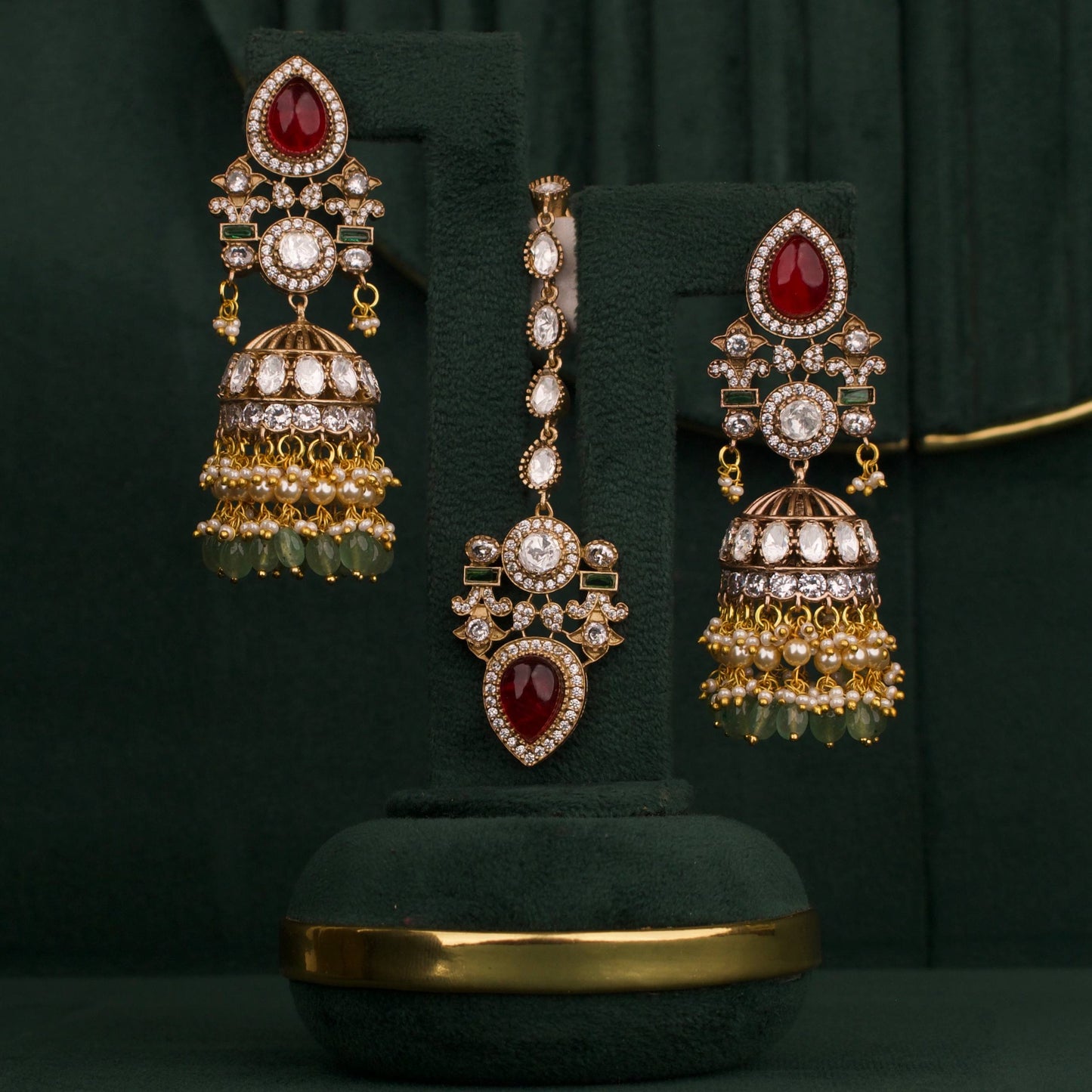 Moissanite Victorian Choker Set with maang tikka & earrings