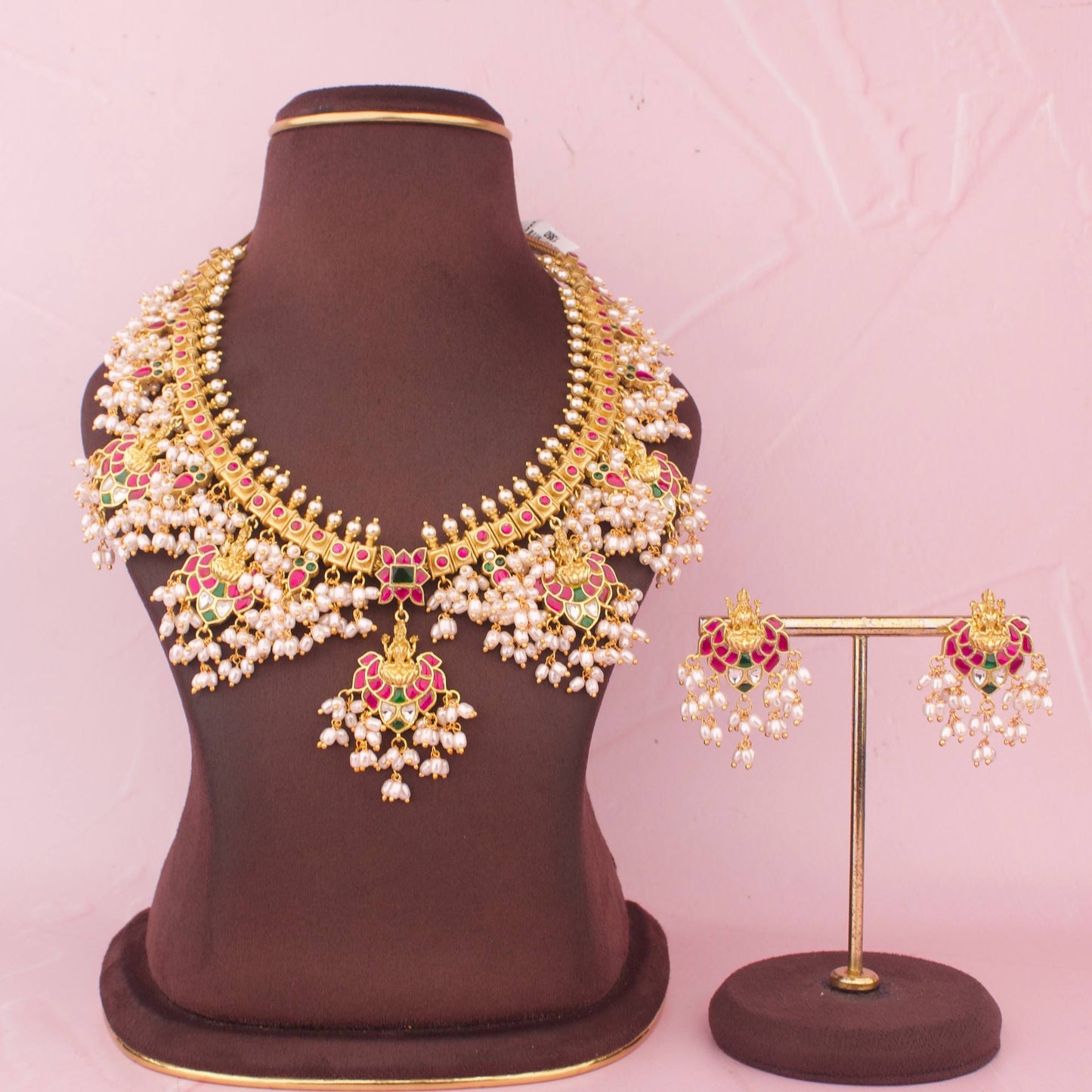 Grand Jadau Kundan Necklace Set With Pearl Hangings With Matching Earrings