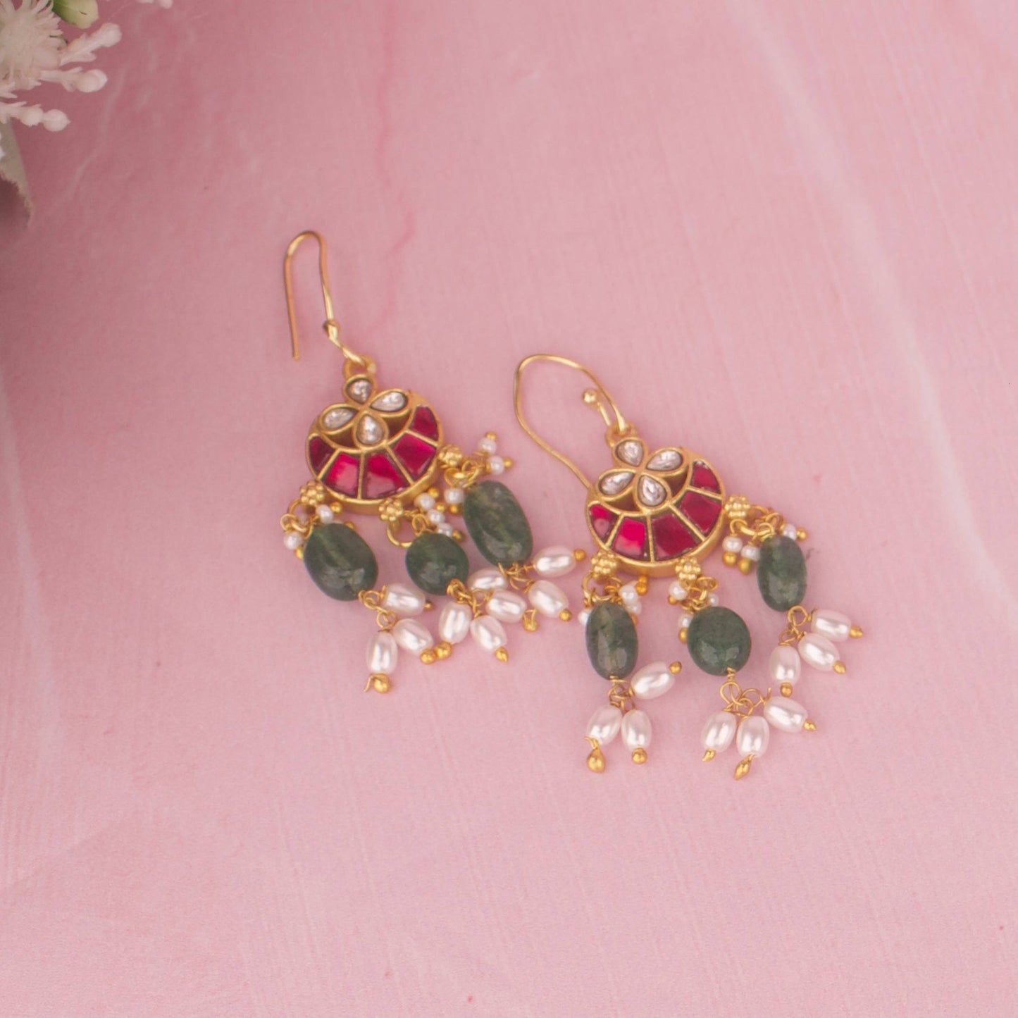 Ethnic Jadau Kundan Necklace With Green Beads And Pearls