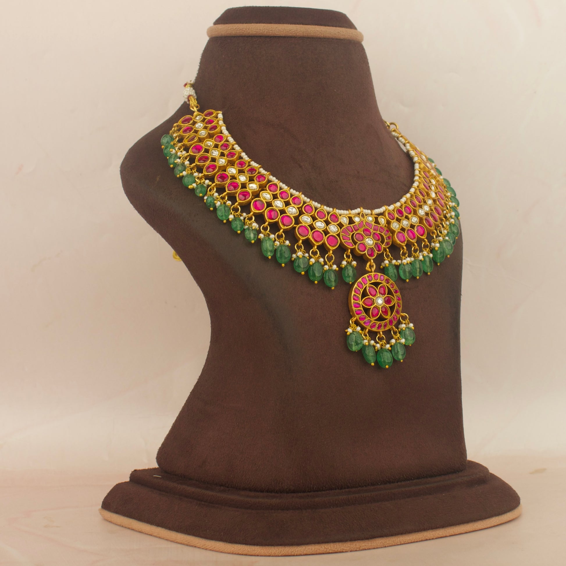 Sparkling Design Jadau Kundan Short Necklace With Green Beads Hangings