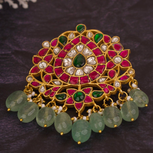 Exquisite Jadau Kundan Pendant With Beads Hangings