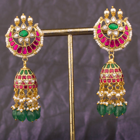 Traditional Jadau Kundan Jhumka Earrings With Green Drops