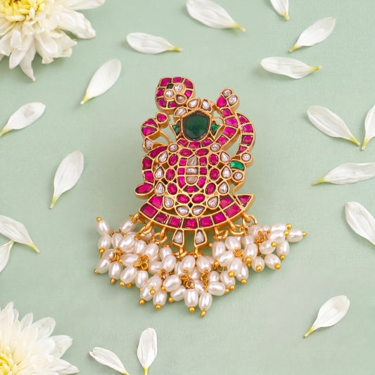 Graceful Design Jadau Kundan Locket with Guttapusalu Hanging