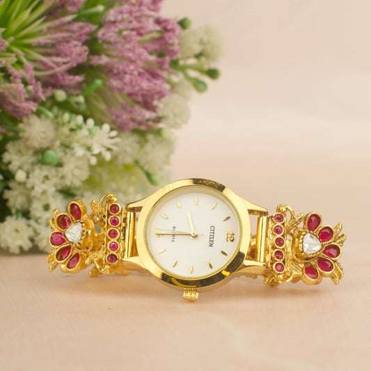 Exquisite Gold Style Floral Design  Watch