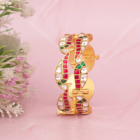 Unique Jadau Kundan Sleek Bangles