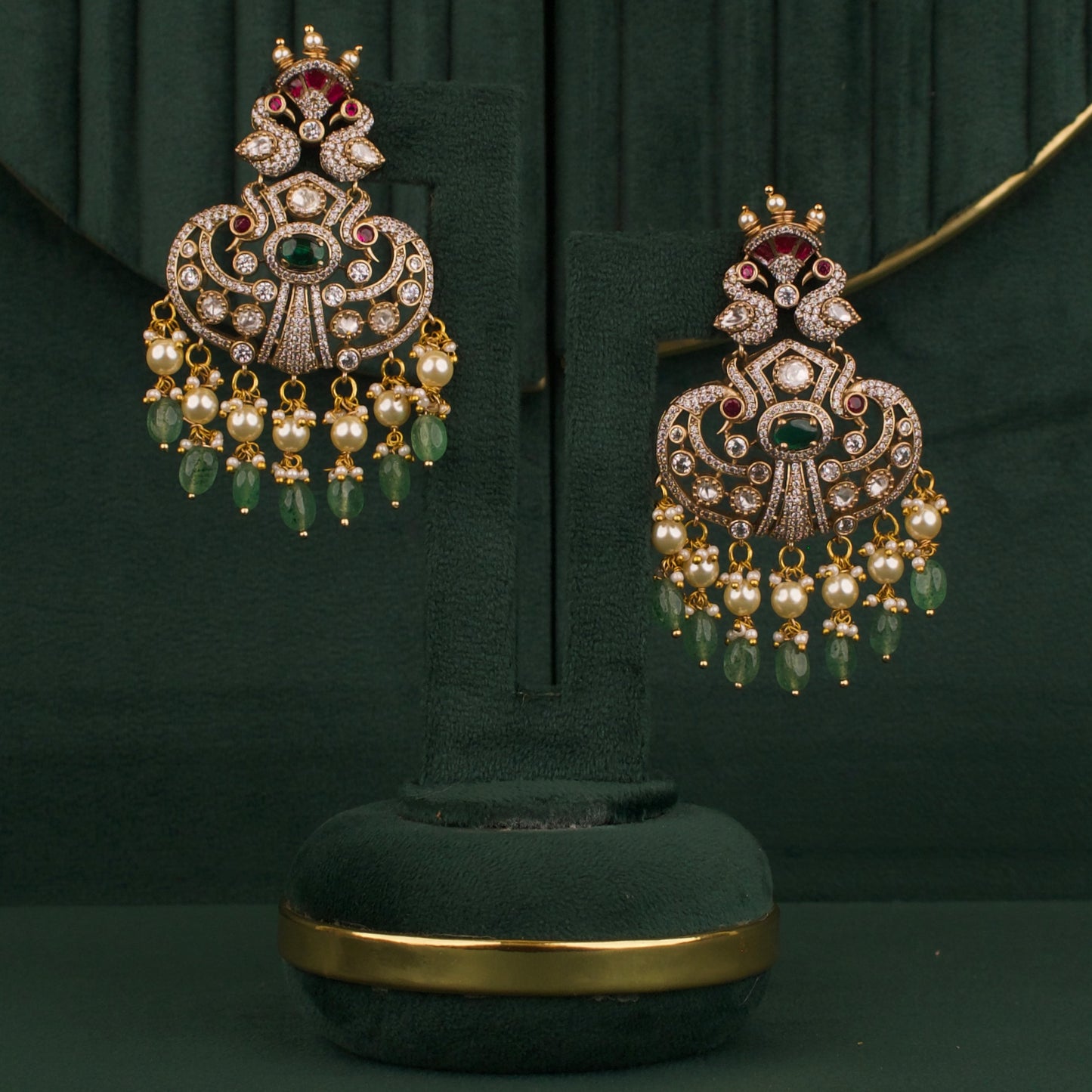 Big Chand Shaped Locket Victorian Necklace Set