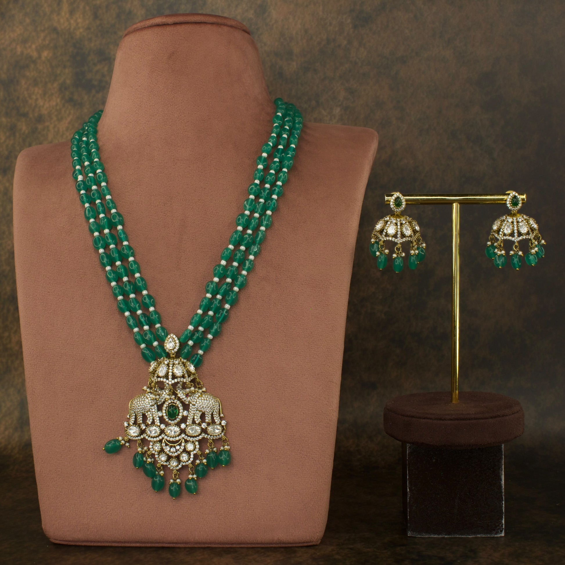 Royal Allure: Victorian Beads Necklace Set with High quality Victorian finish