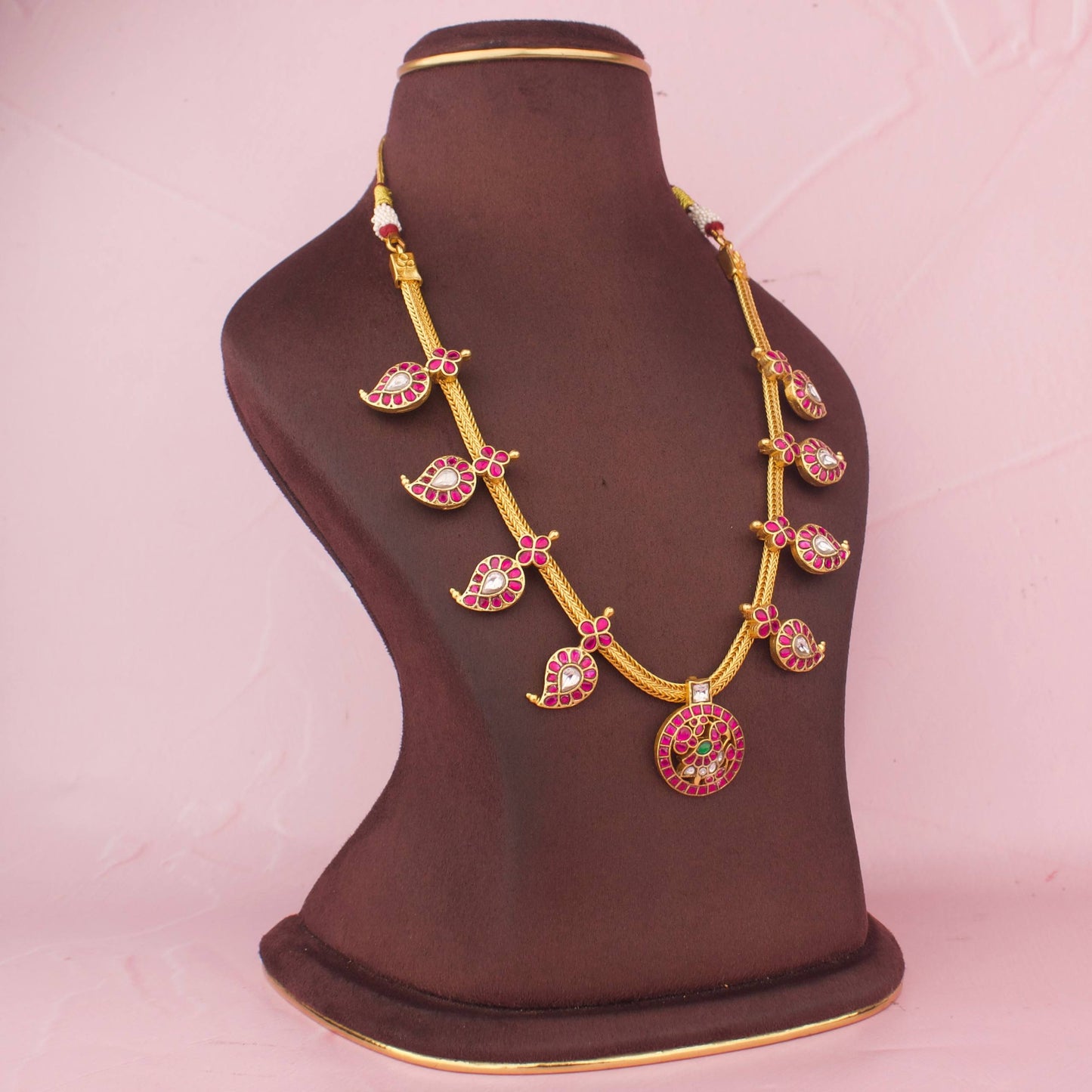 Designer Jadau Kundan Nantad Necklace With Gold Finish And Center Pendant