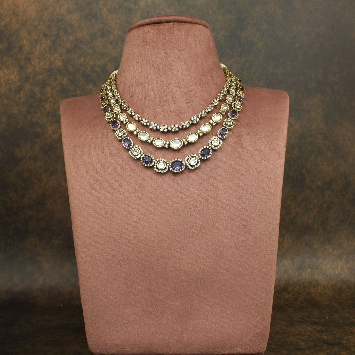 Splendid Grandeur: Victorian Necklace Set with Earrings