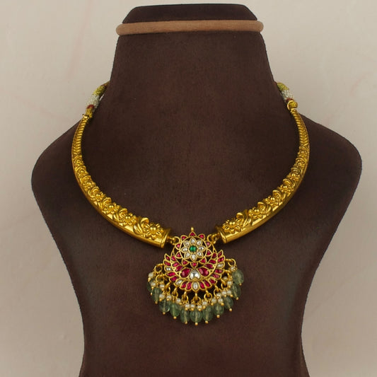 Sleek Gold like Jadau Kundan Kanti Necklace