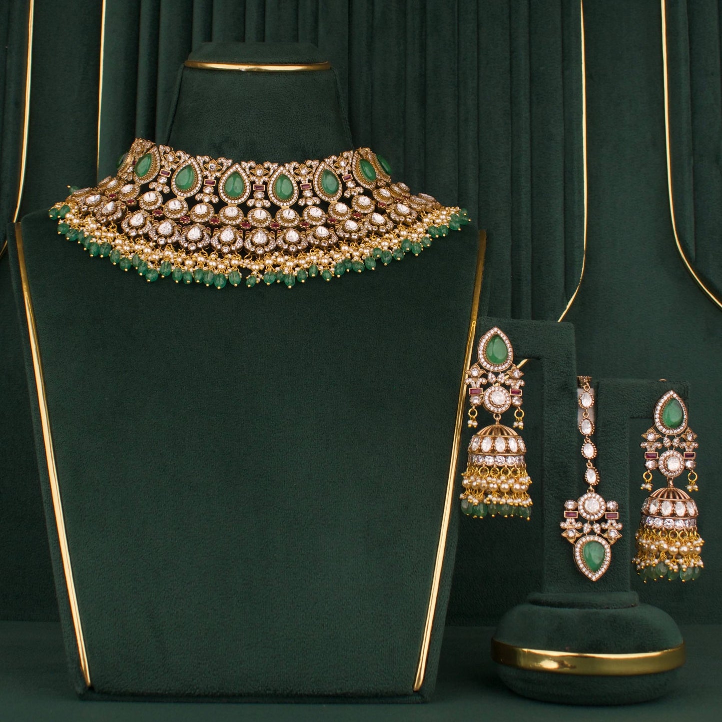 Moissanite Victorian Choker Set with maang tikka & earrings