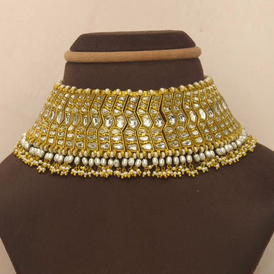 Radiant white kundan jadau choker cum necklace