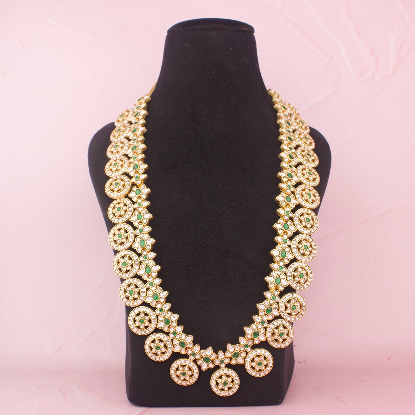 Premium South Indian Bottumala Necklace With Green Stone Detailing