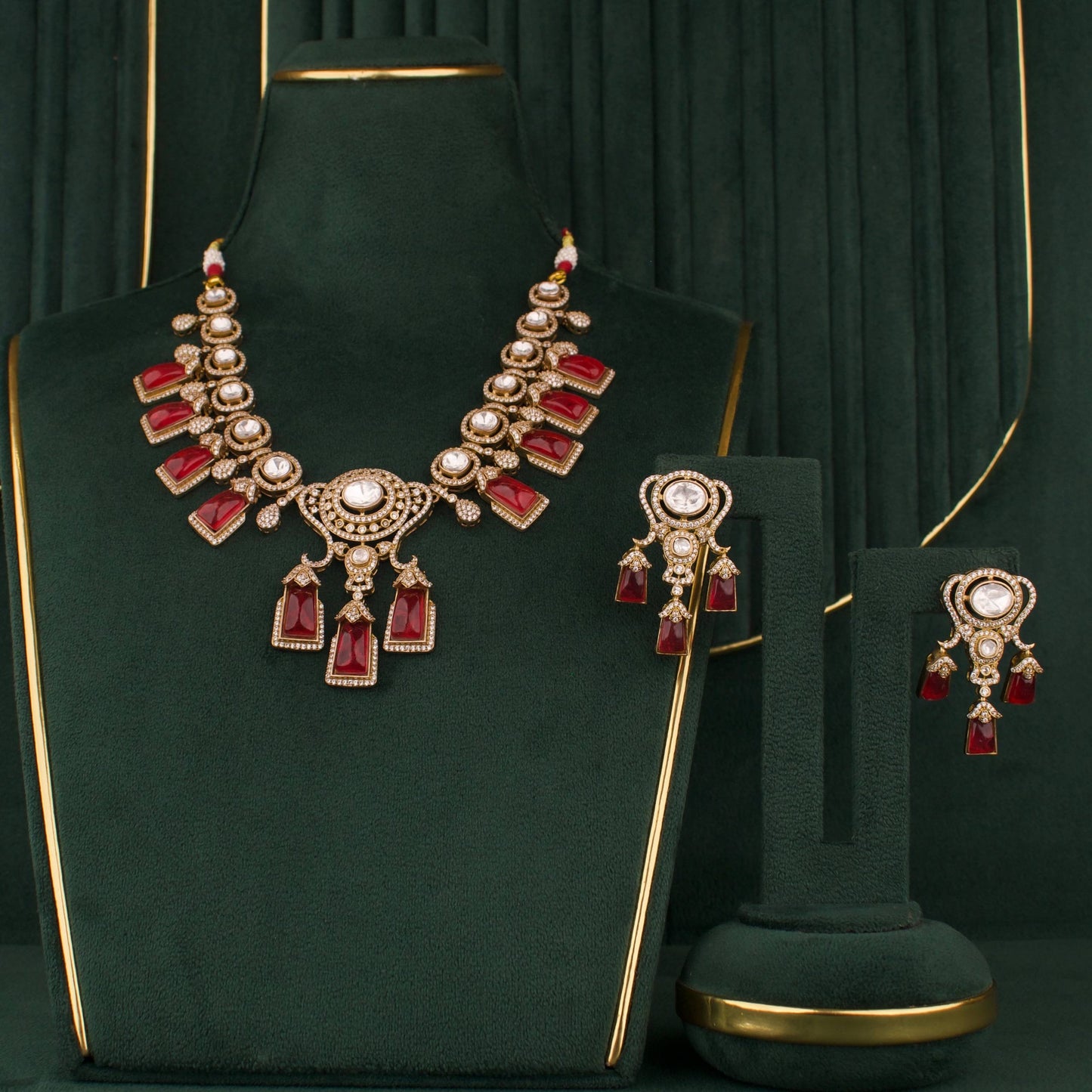 Classic Victorian Polki Stone Droplet Necklace Set