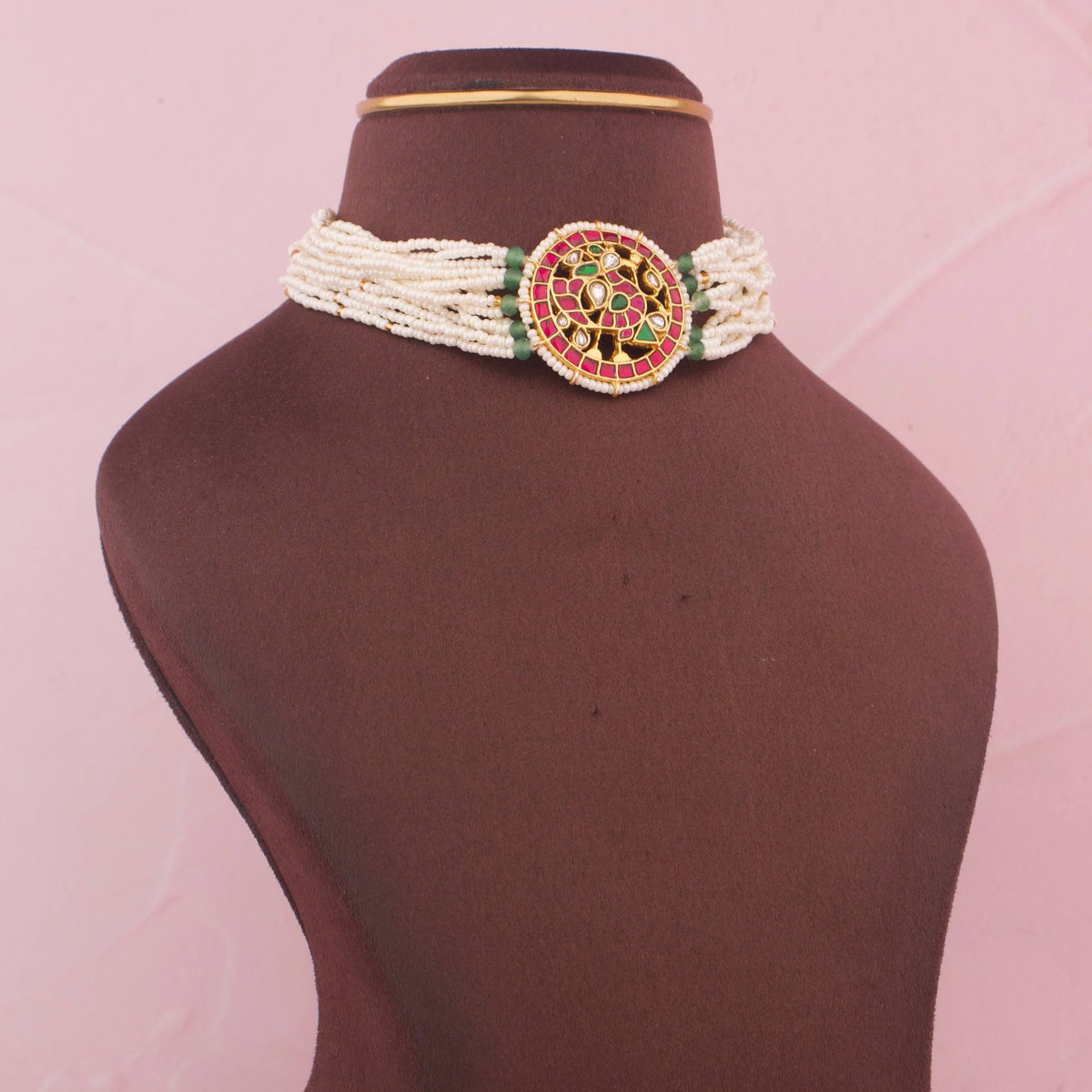 Statement Simple Jadau Kundan Pearl Choker Craftsmanship & Detail View - Dulhan Jewels