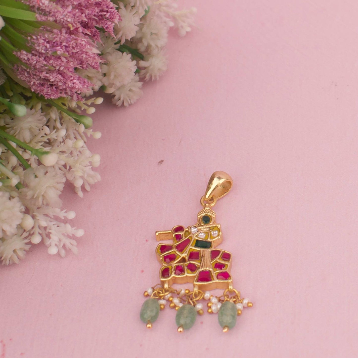 Lavish Design Jadau Kundan Locket