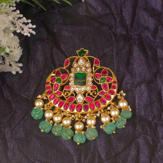 Radiant Jadau Kundan Pendant with pumpkin Bread As Hangings