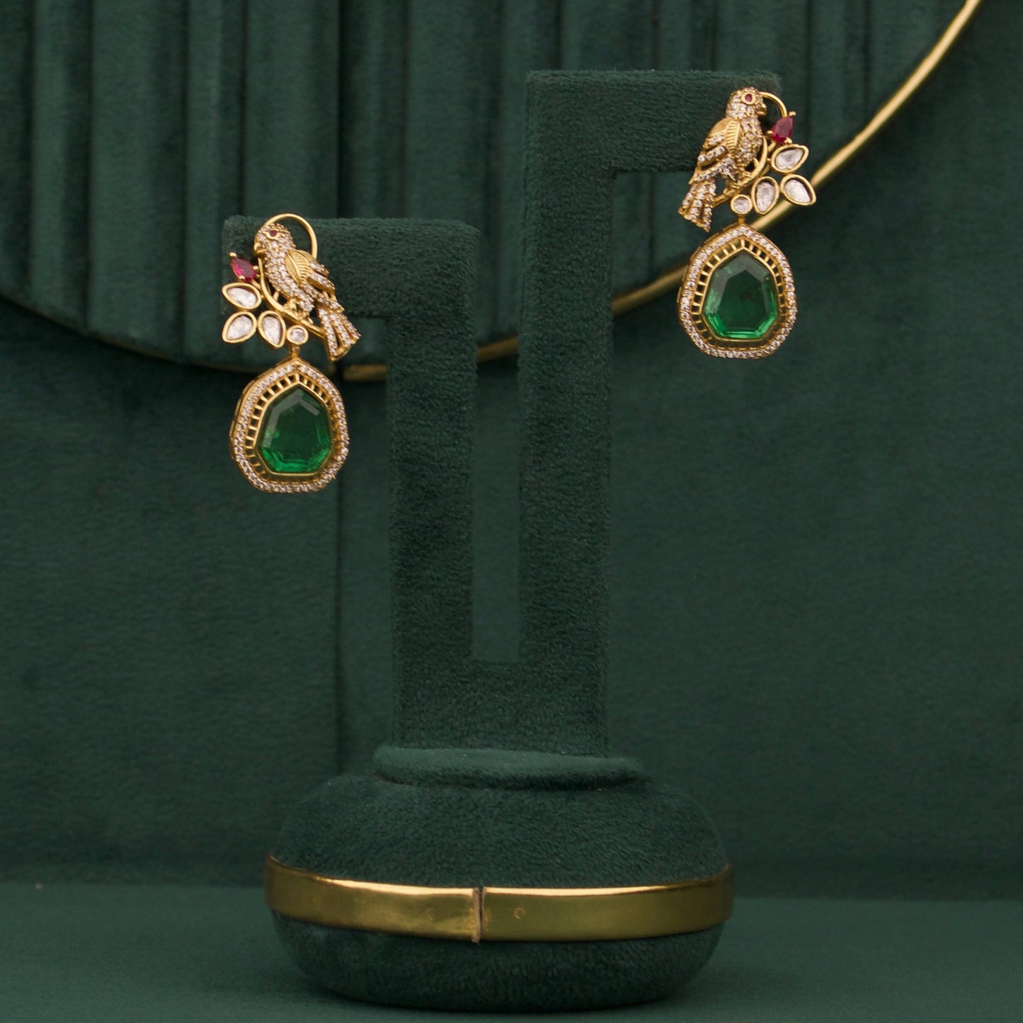 Designer Victorian Necklace With Elegant Matching Earrings