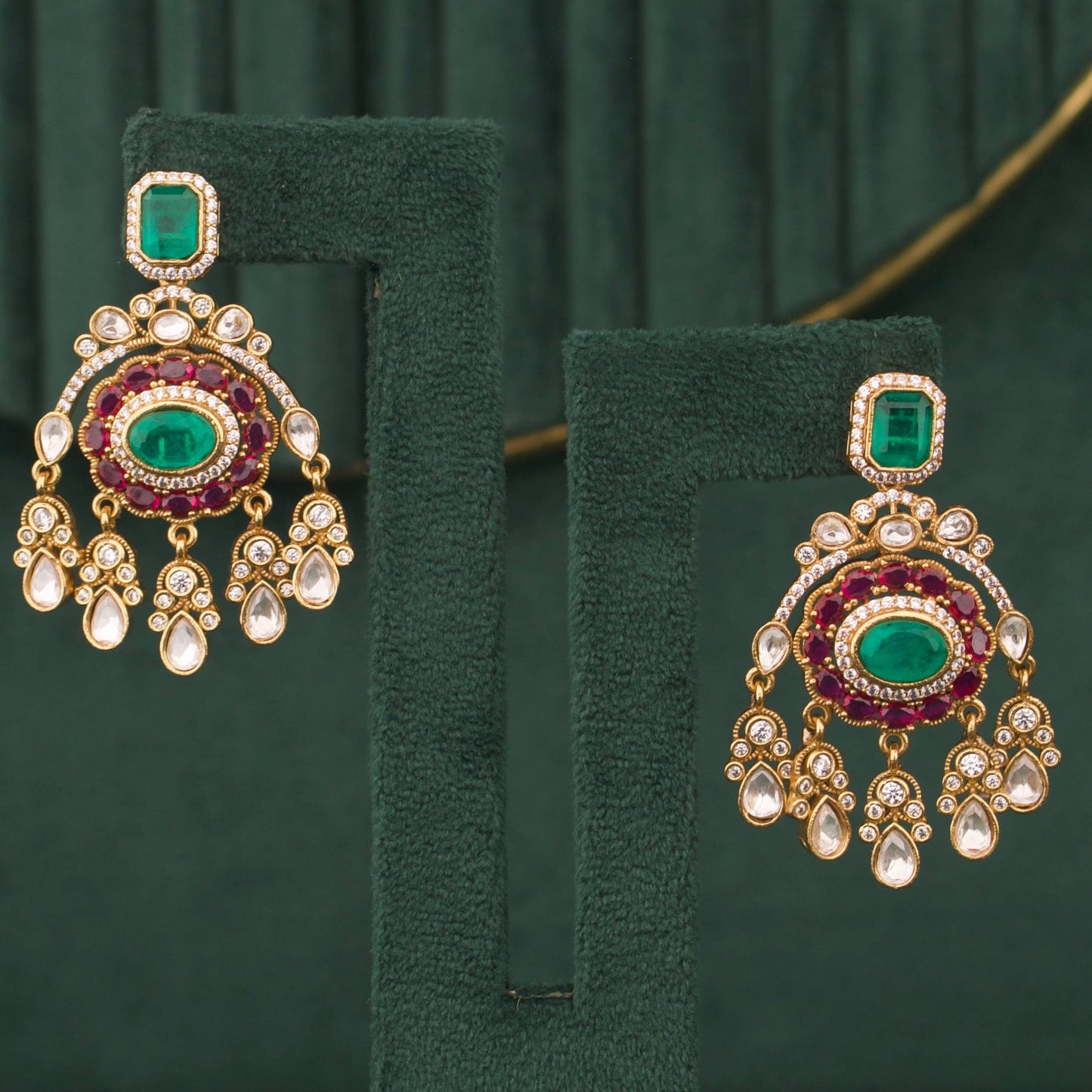 Classy Victorian Short Necklace Set With Matching Earrings