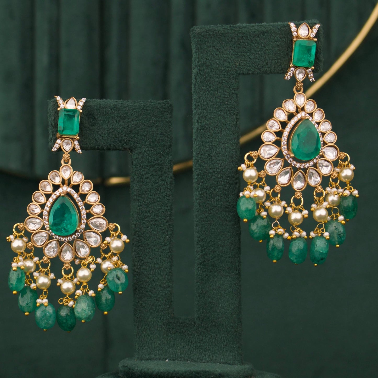 Emerald Victorian Polki Necklace Set With Earrings