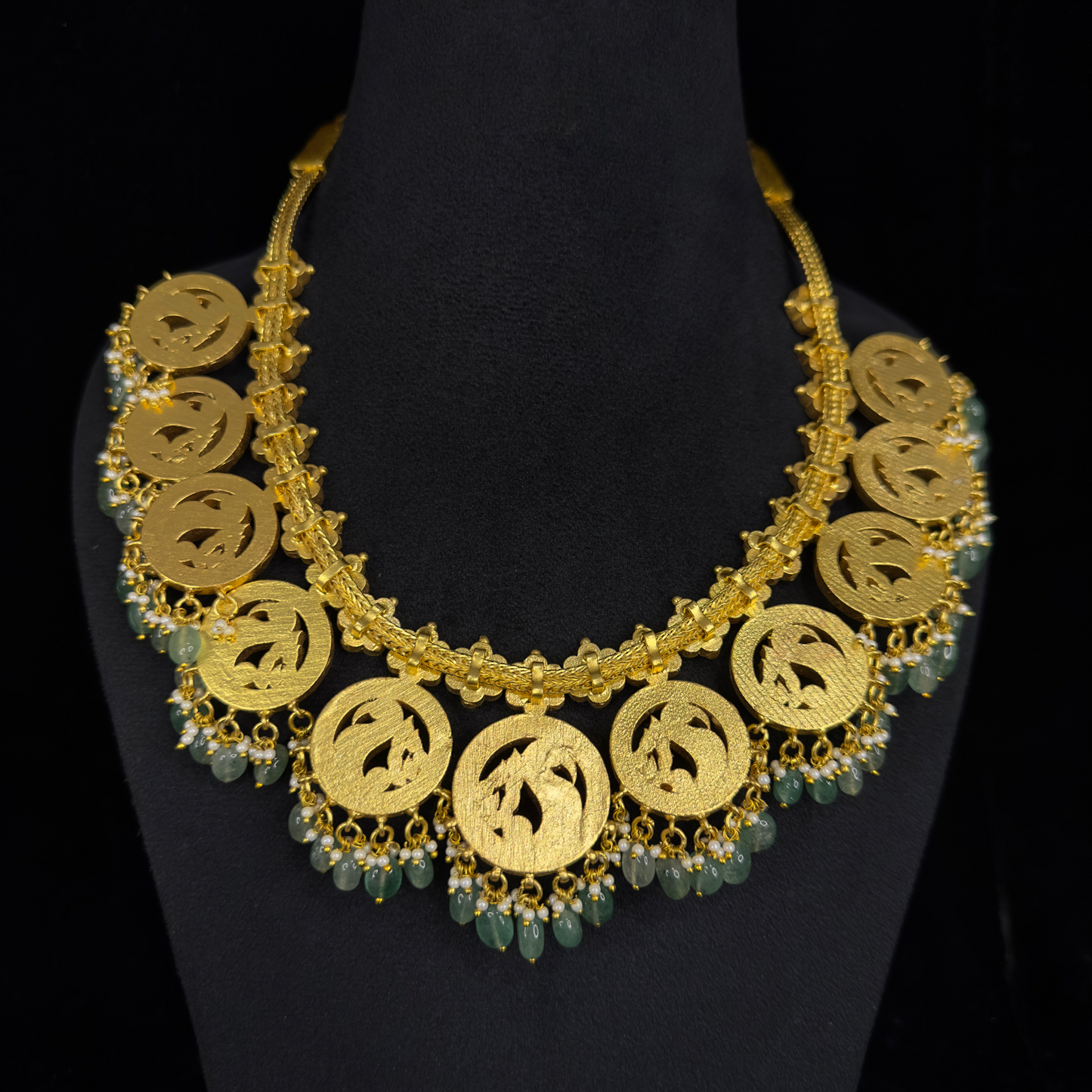 Jadau Kundan Bottumala Necklace with Emerald & Ruby Accents