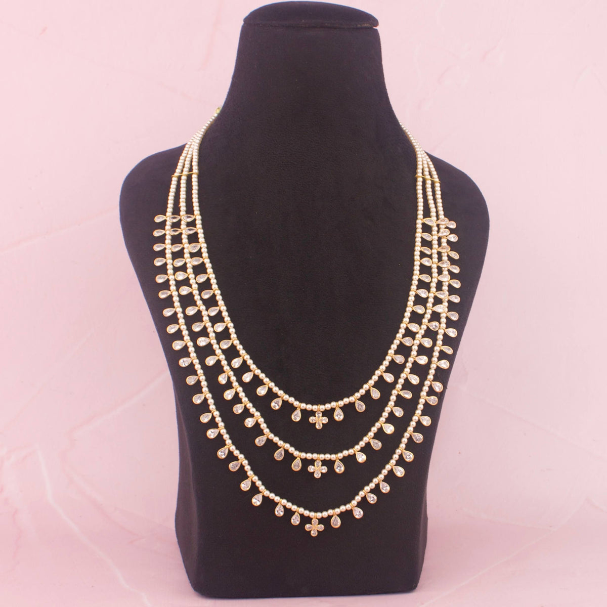 Elegant Multi Layer Bead Kundan Pearl Necklace Close-up Design & Gemstone Detailing - Dulhan Jewels