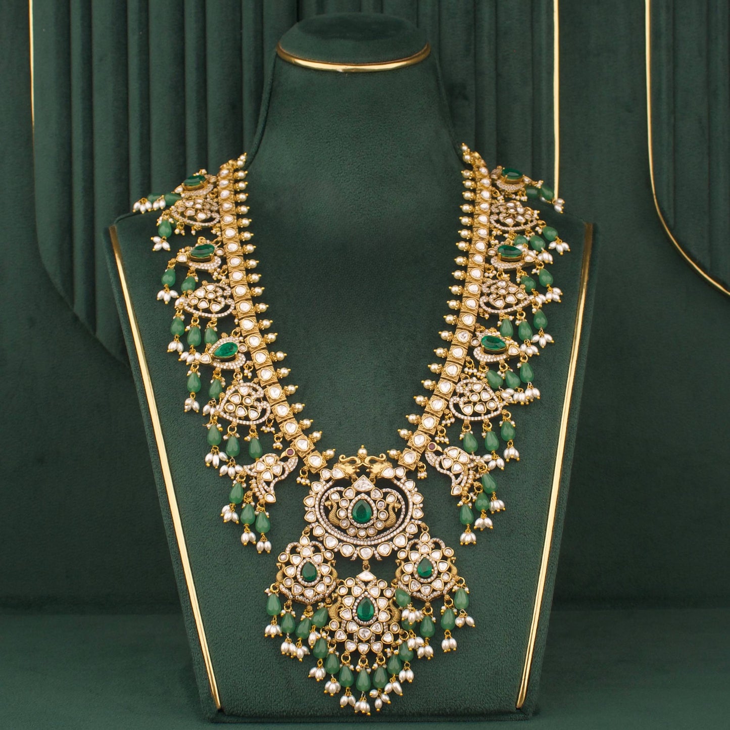 Bridal Necklace Set With Green Beads And Matching Earrings
