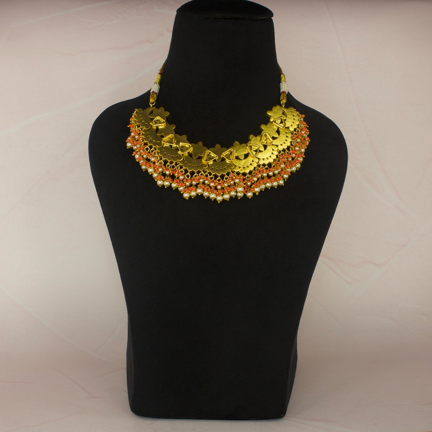 Chandbali Design Jadau Kundan Short Necklace with 22k gold plating. this products belongs to jadau kundan jewellery category