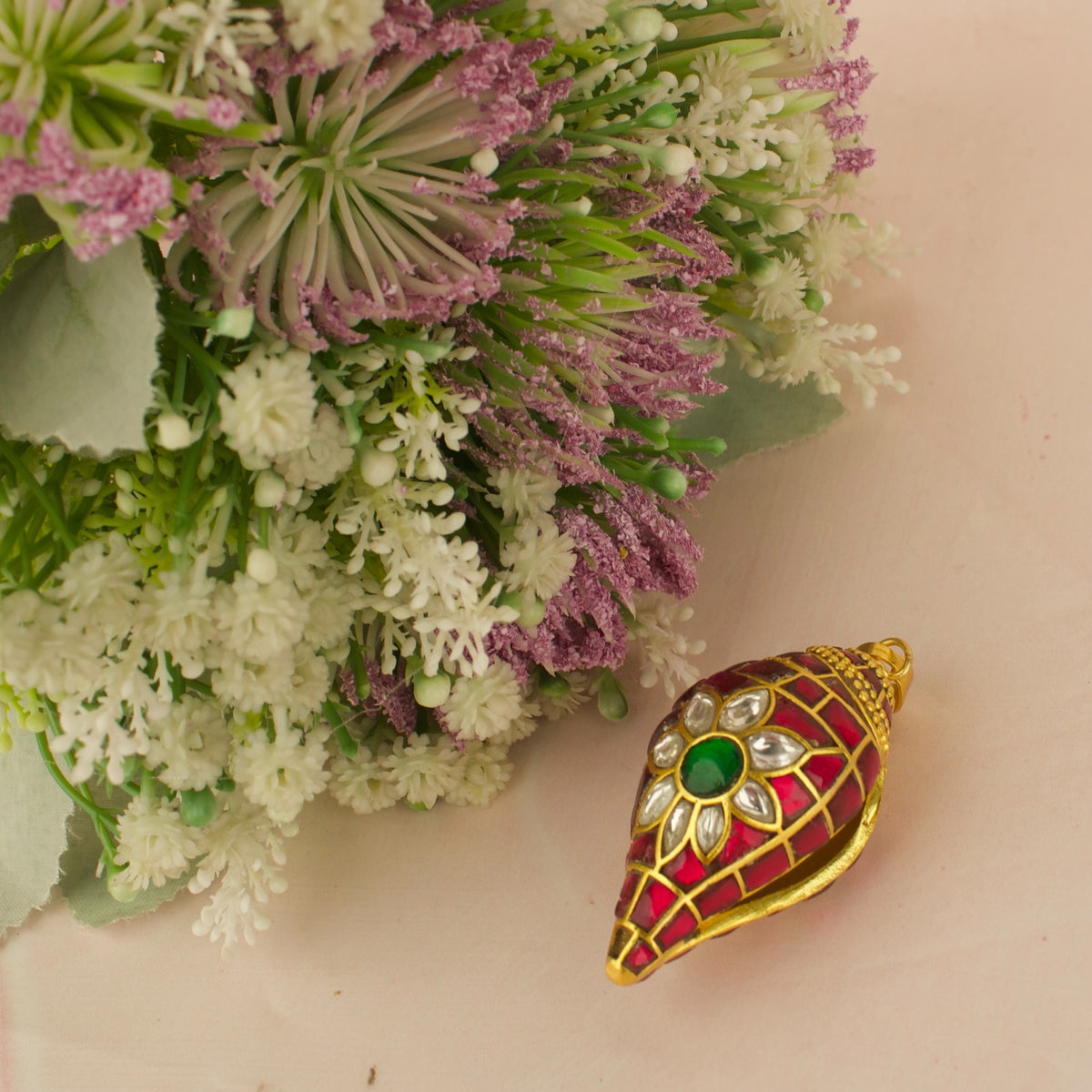 Jaat Locket Exquisite Shank Design Jadau Kundan Locket