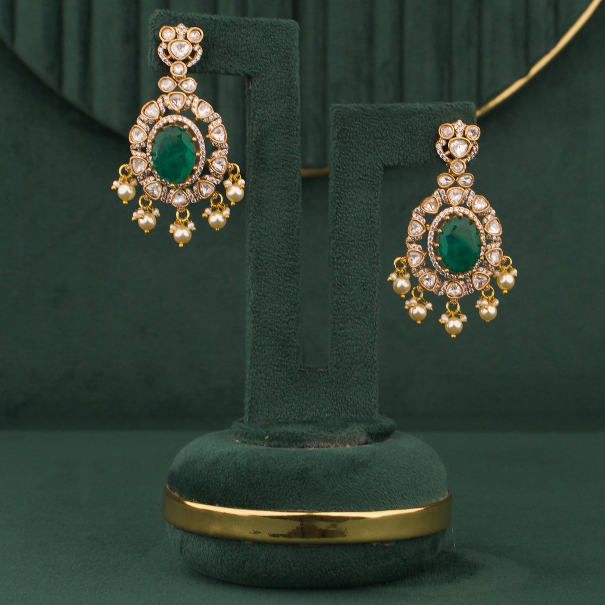 Radiant Victorian Emerald Necklace Set With Pearl Drops And Matching Earrings