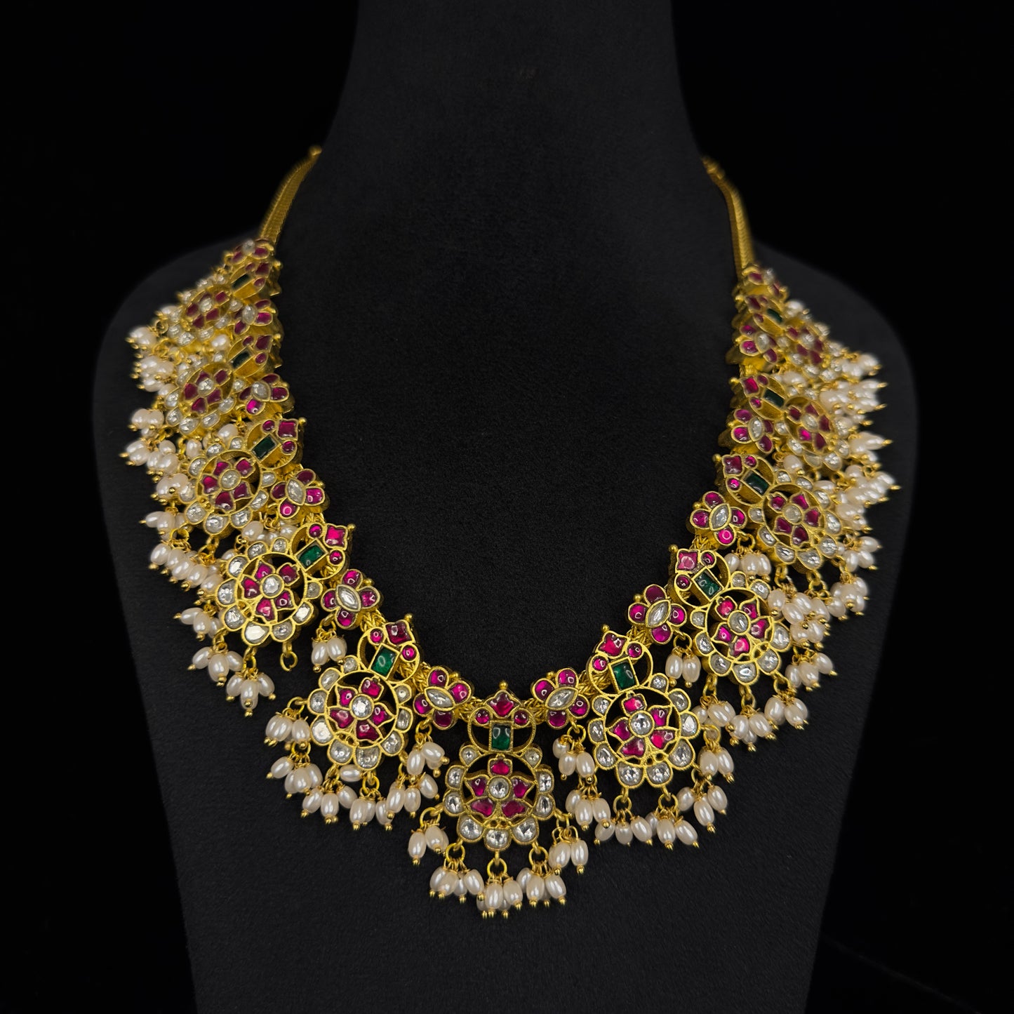 Exquisite Guttapusulu Jadau Kundan Necklace Set