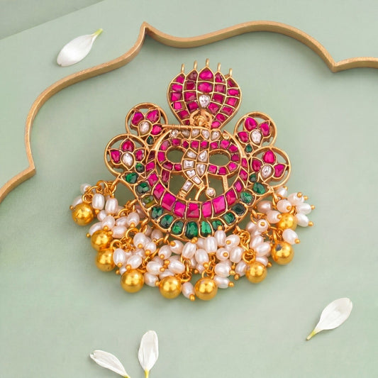 Impressive design Jadau Kundan Locket with golden pearls