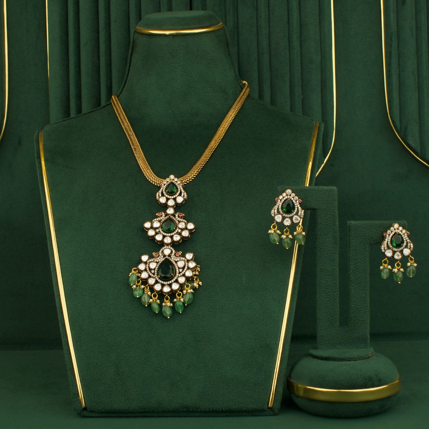 Classic Victorian Finishing Nanthad  Necklace With Earring
