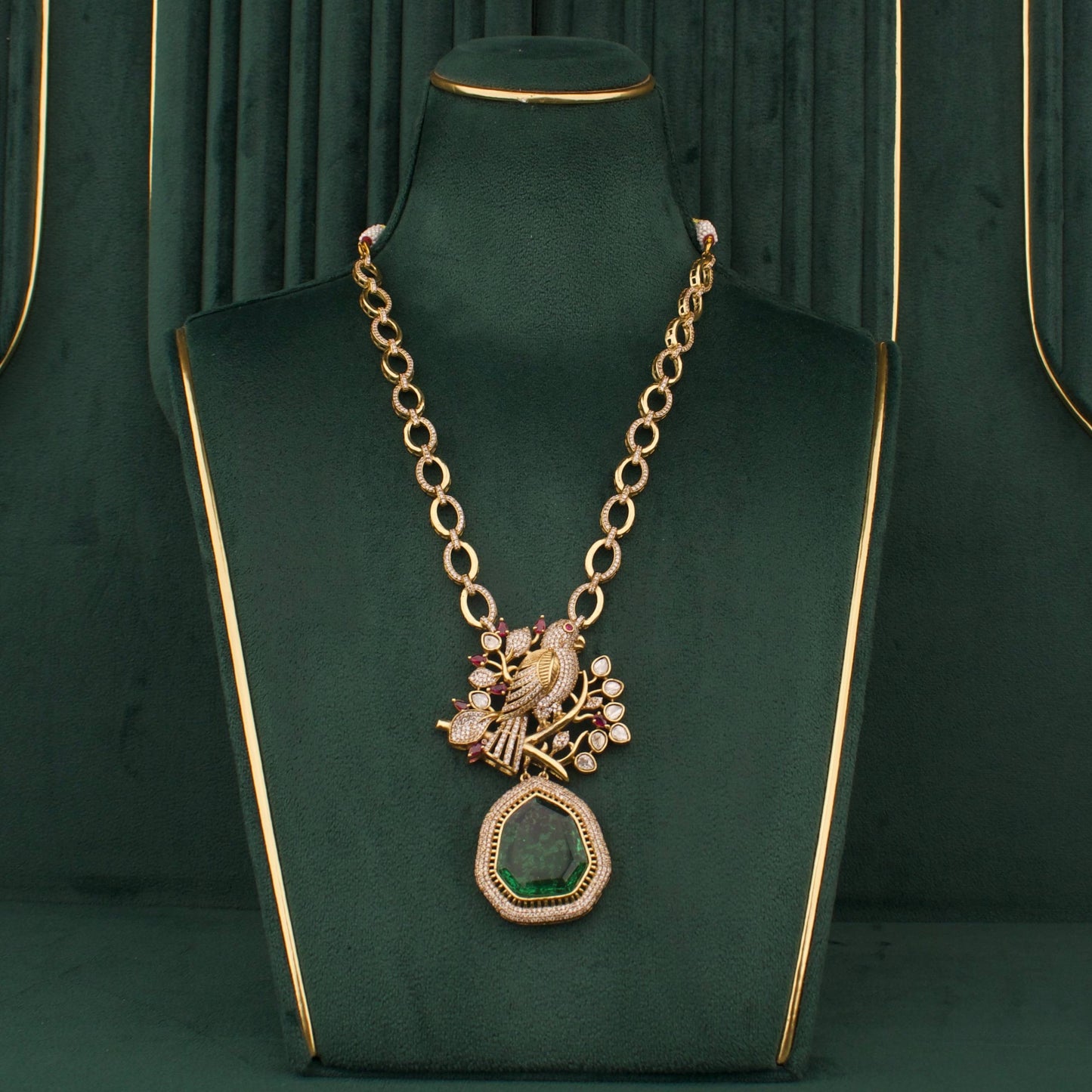 Designer Victorian Necklace With Elegant Matching Earrings