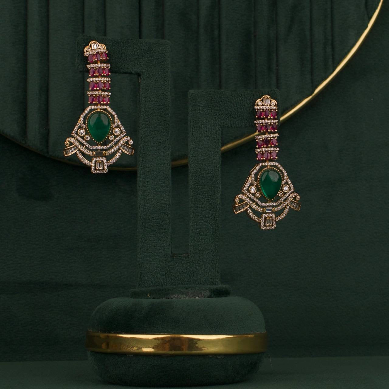 Western Inspired Designer Victorian Finish Polki Necklace Set