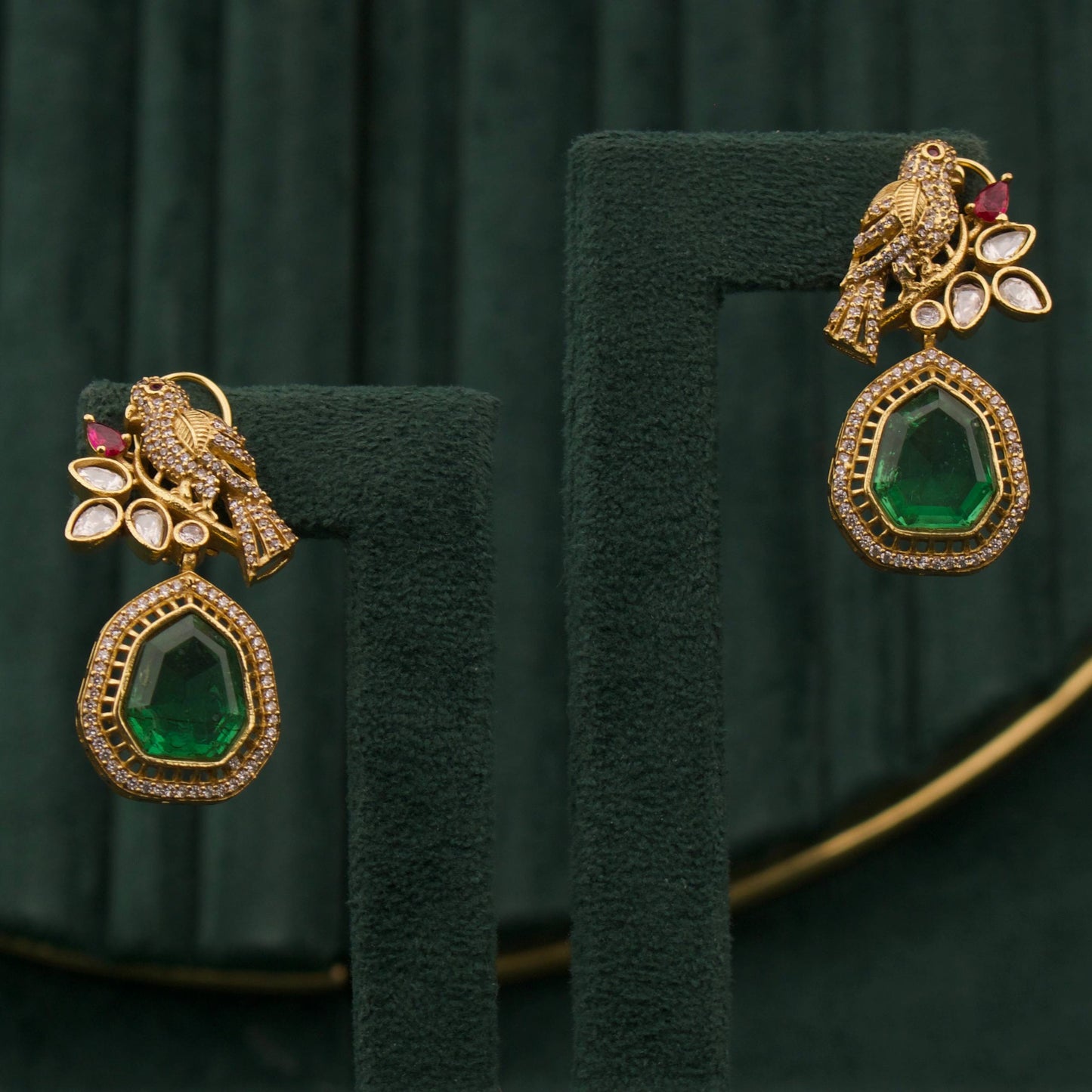 Designer Victorian Necklace With Elegant Matching Earrings