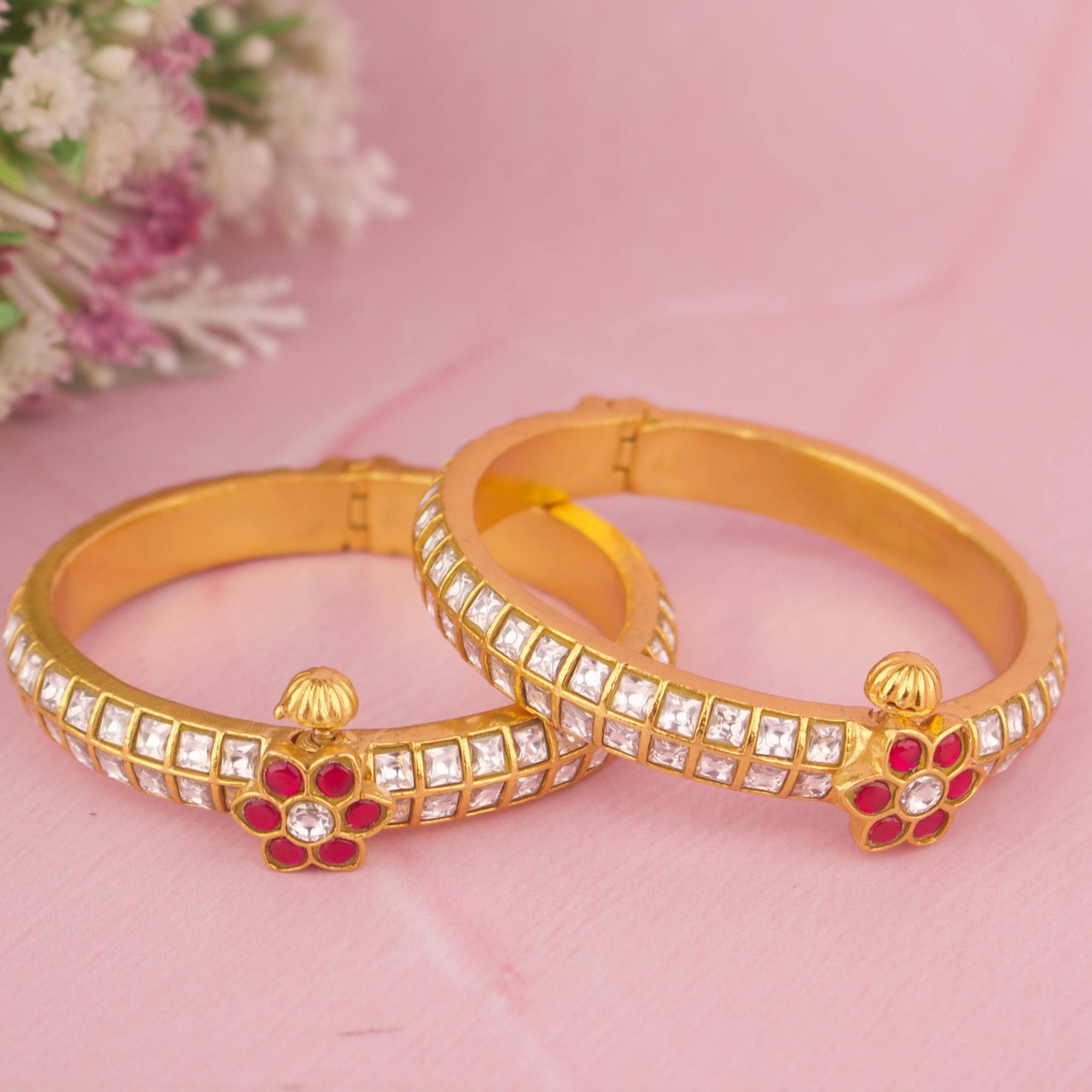 Gold Style Jadau Kundan Bangles