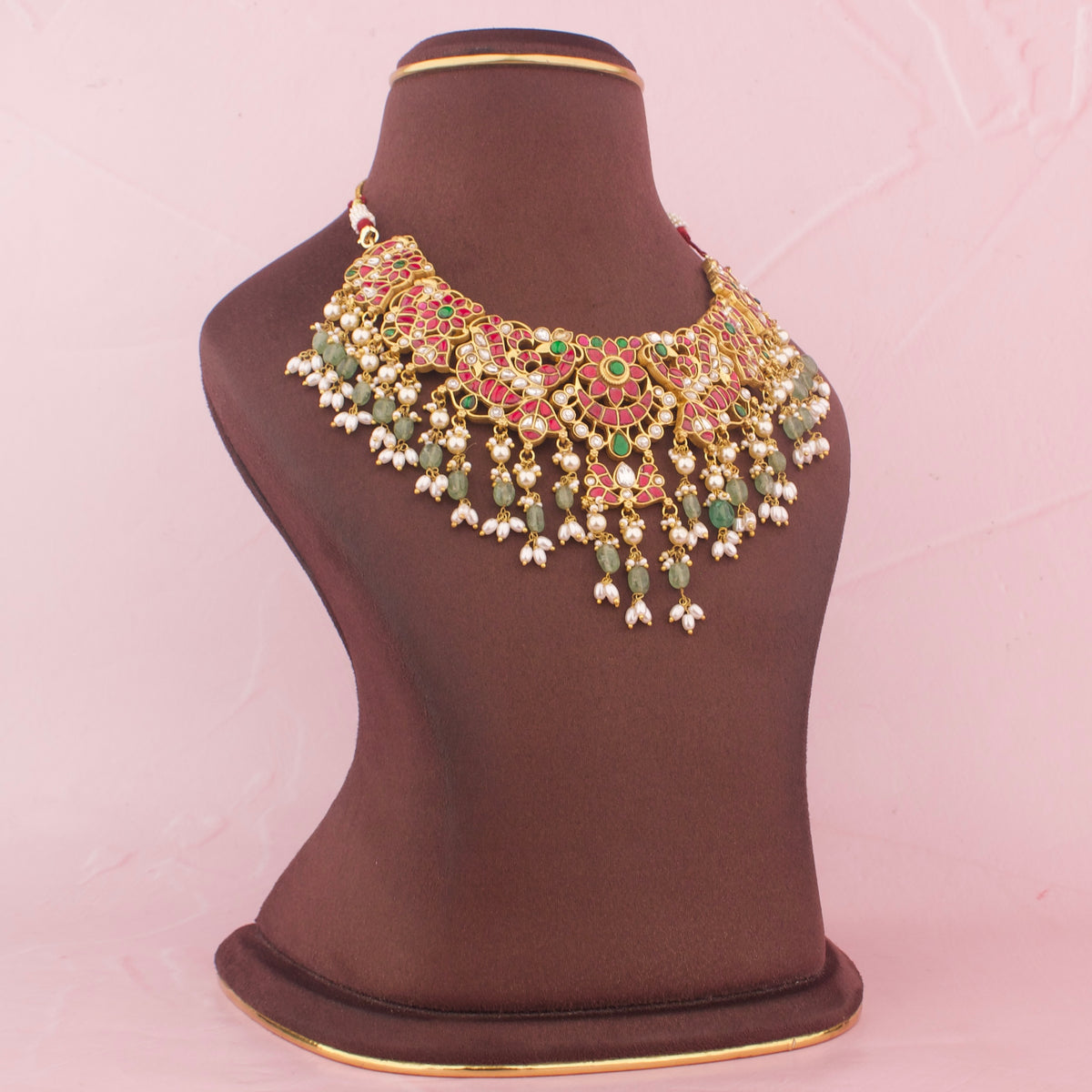 Graceful Jadau Kundan Necklace With Ricepearl Hangings Craftsmanship & Detail View - Dulhan Jewels