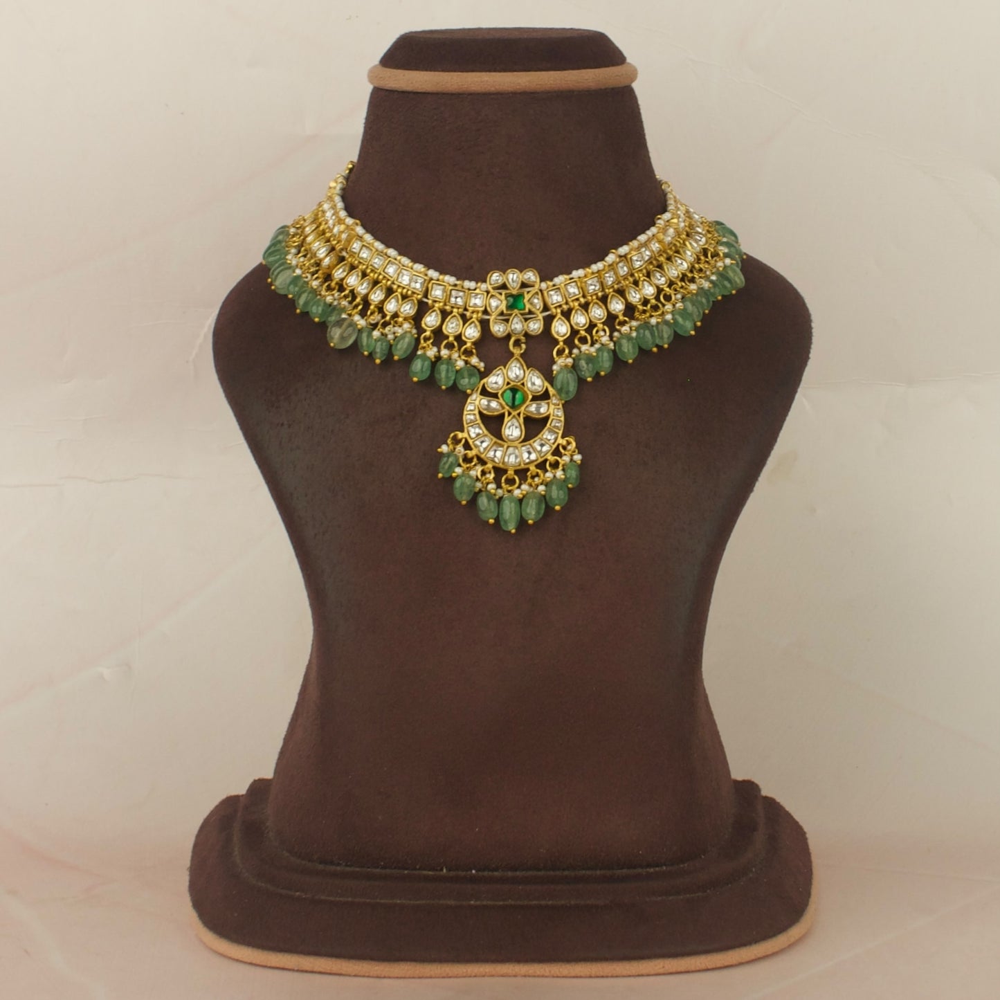 Captivating Floral Design Locket Jadau Kundan Necklace