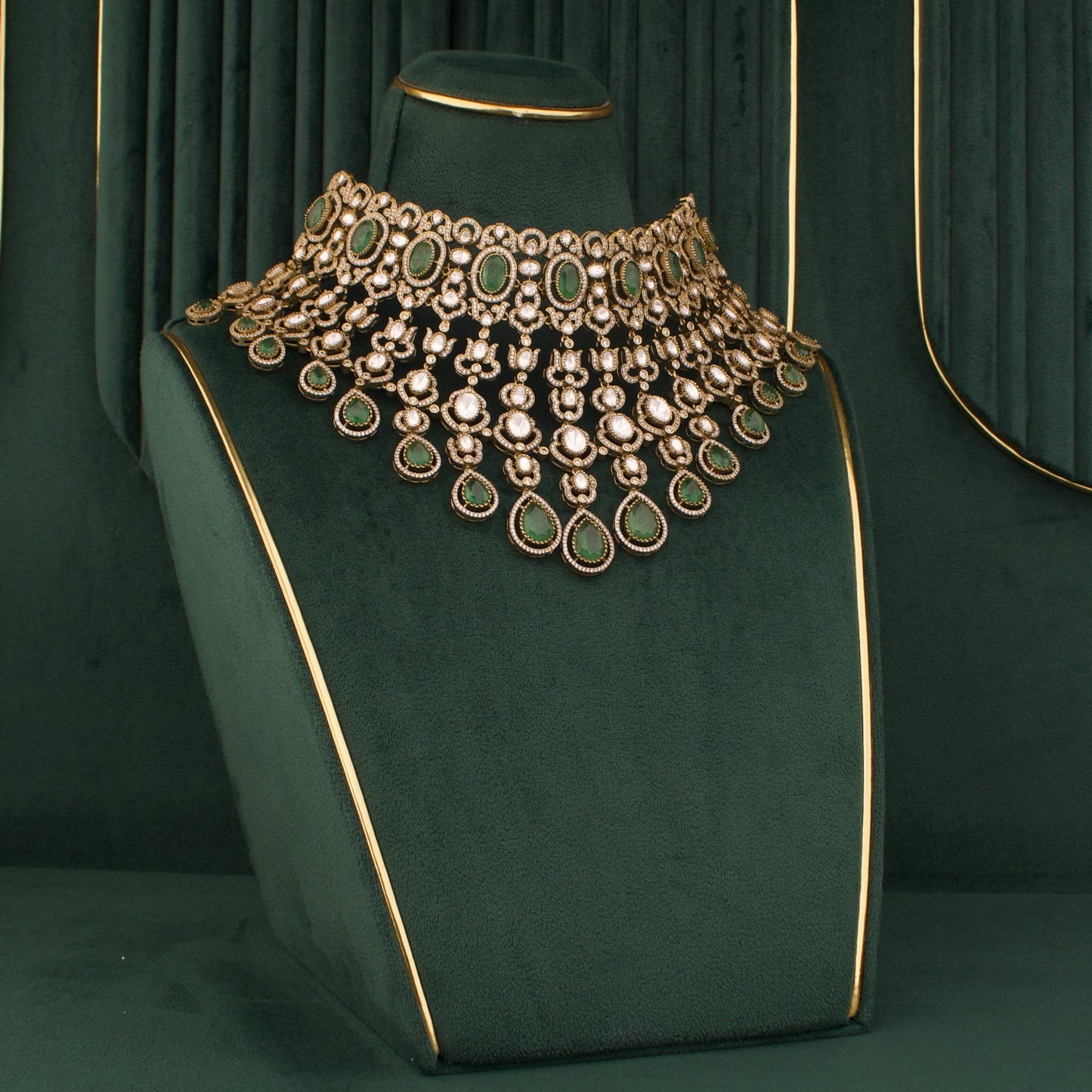 Luxury Royal Victorian Bridal Choker And Earring Set