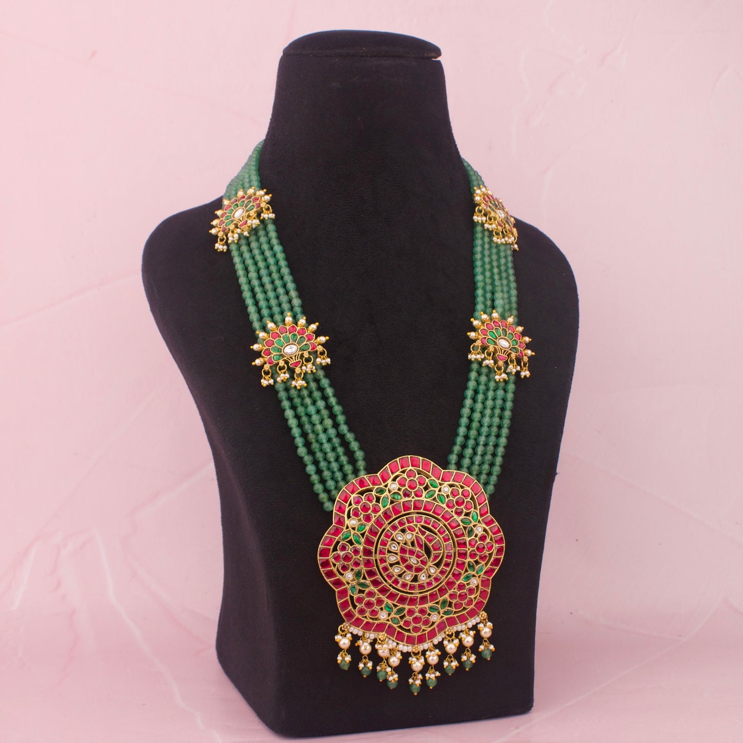 Close-Up Detail View of Bridal Jadau Kundan Beads Haram : Wedding Jewellery | Dulhan Jewels