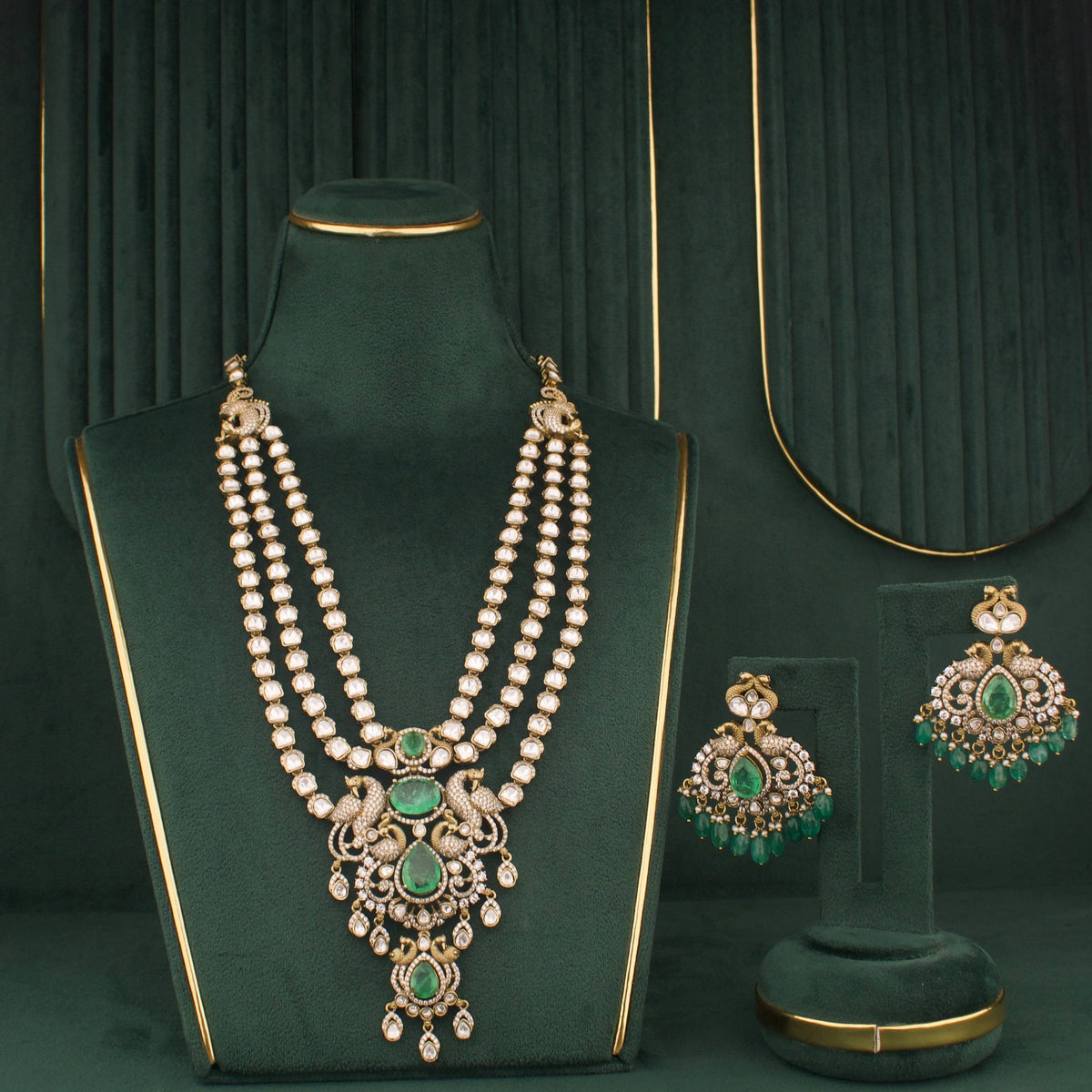 Royal Emerald Green Victorian Polki Necklace Set With Matching Earrings