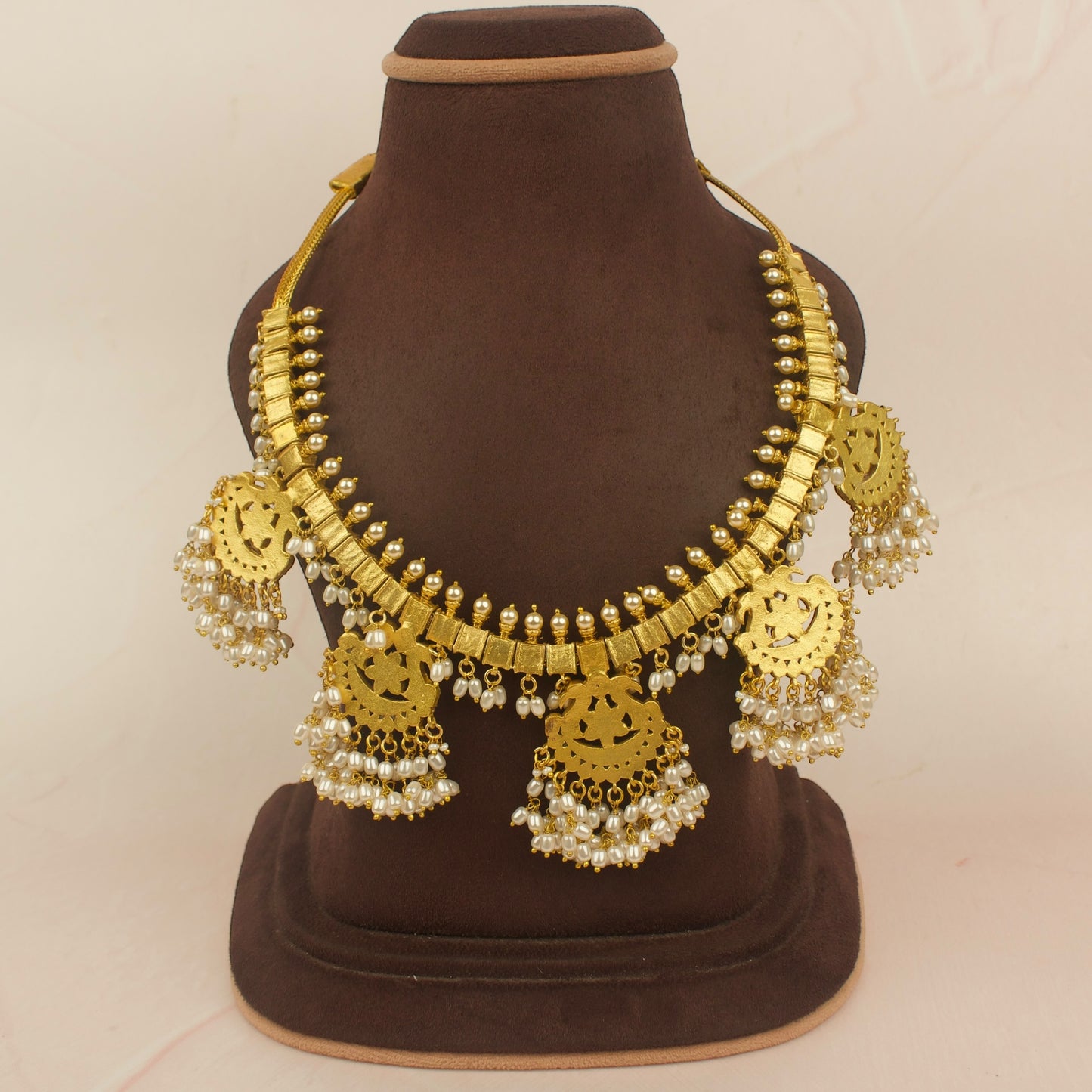 Traditional South Indian Design Kundan Guttapusalu Necklace